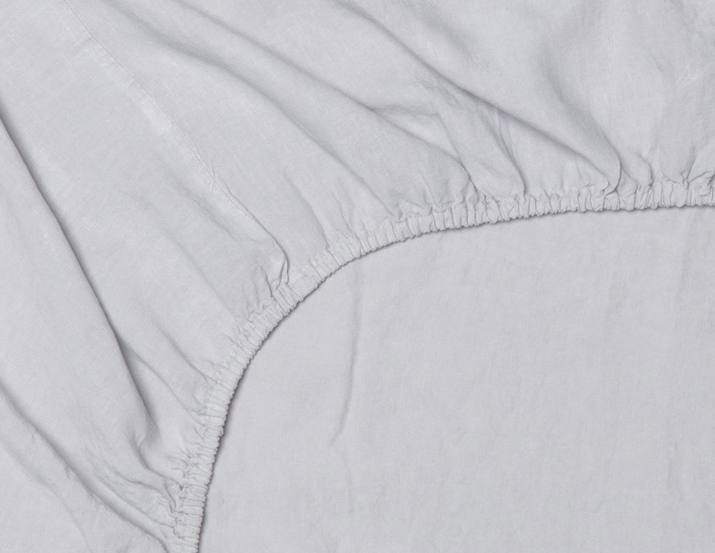 Fitted linen sheet Fog - Naughty Linen